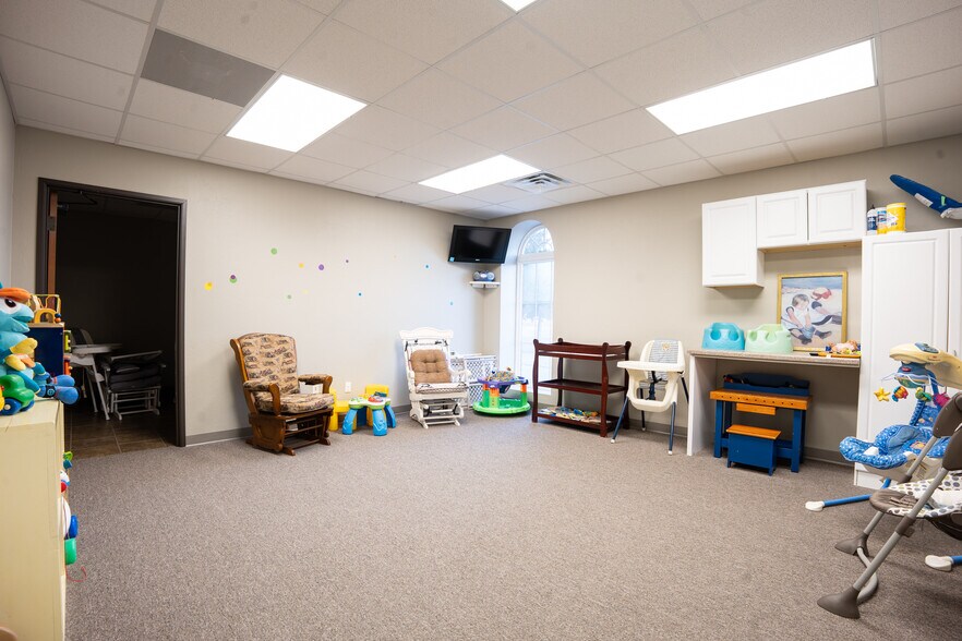 More Photos Of 11744 W Reno Ave, Yukon Religious Facility For Sale