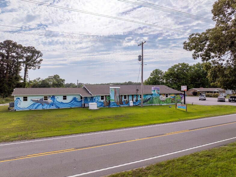 More Photos Of 2383 Hwy 58, Swansboro Restaurant For Sale