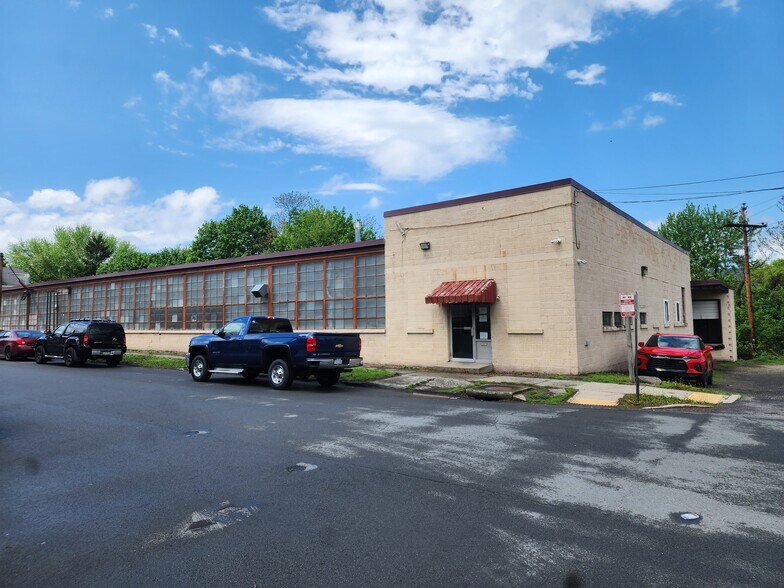 Primary Photo Of 943 Sanderson Ave, Scranton Warehouse For Sale