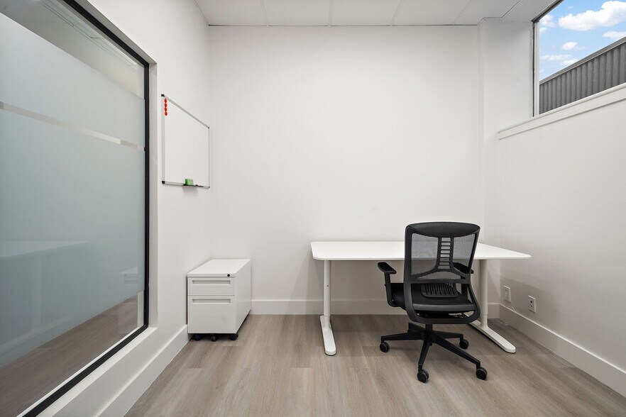 More Photos Of 4845 Rue Jean-Talon O, Montréal Storefront For Lease