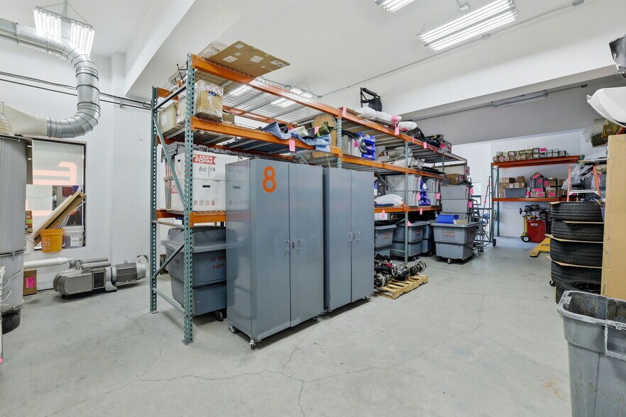 More Photos Of 66 Marbledale Rd, Tuckahoe Manufacturing For Lease