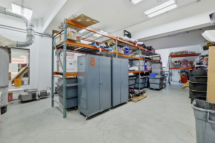 More Photos Of 66 Marbledale Rd, Tuckahoe Manufacturing For Lease