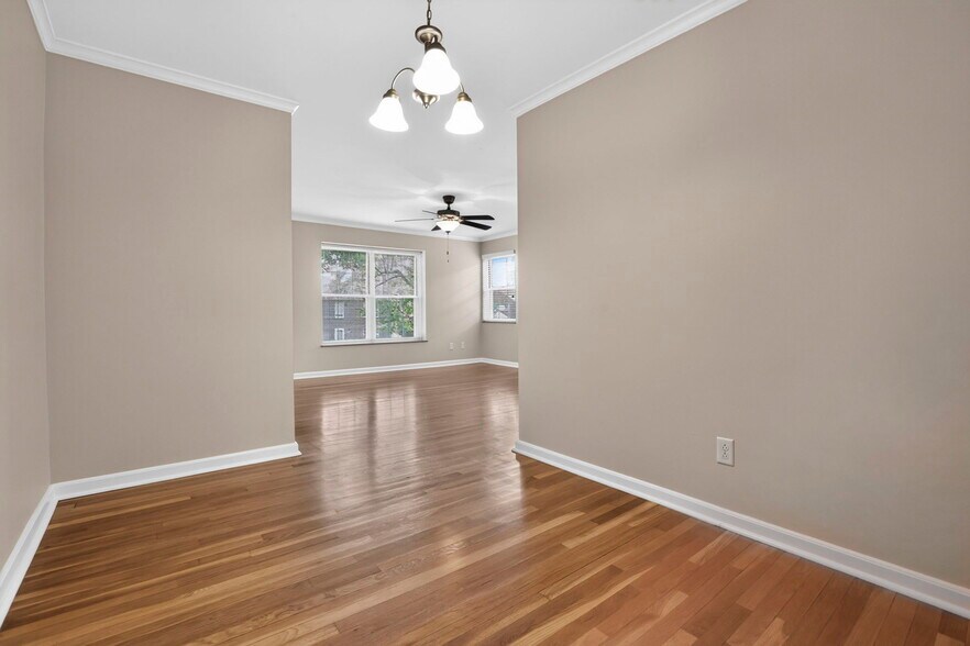 More Photos Of 802 Kenwick Rd, Columbus Apartments For Sale