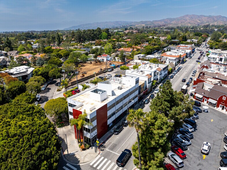 More Photos Of 270 26th St, Santa Monica Medical For Sale
