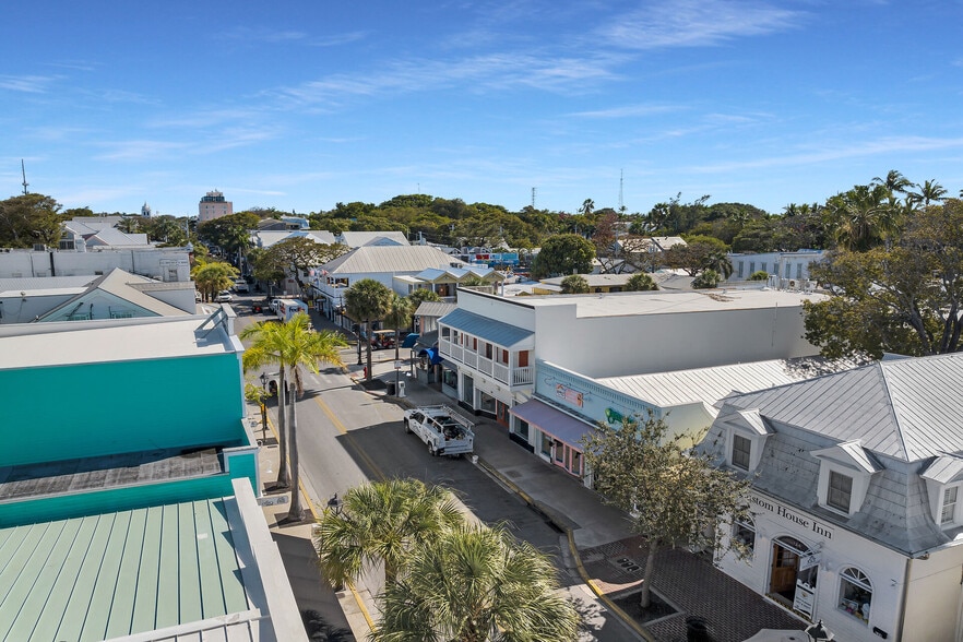 More Photos Of 132 Duval St, Key West Restaurant For Lease