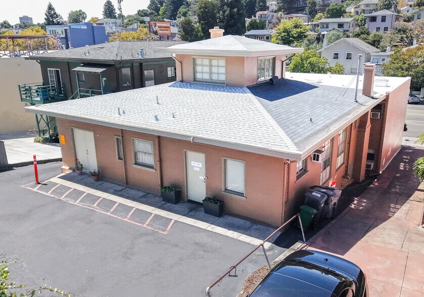 More Photos Of 3718 Grand Ave, Oakland Office For Lease