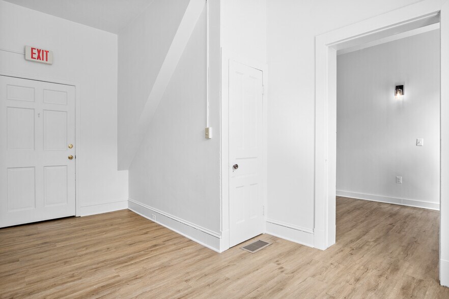 More Photos Of 54 E Patrick St, Frederick Storefront For Lease