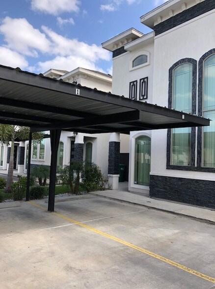 More Photos Of 1405 W Kiwi Ave, Pharr Apartments For Sale