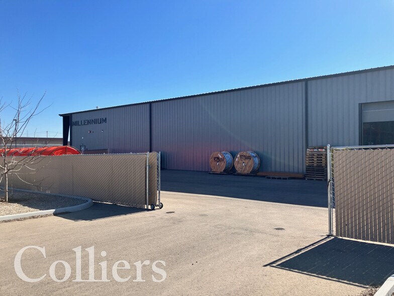 More Photos Of 1680 N Park Centre Pl, Nampa Industrial For Lease