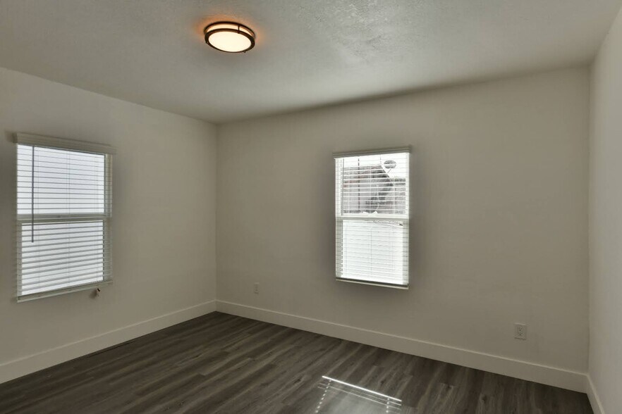 More Photos Of 6221 Corona Ave, Bell Apartments For Sale