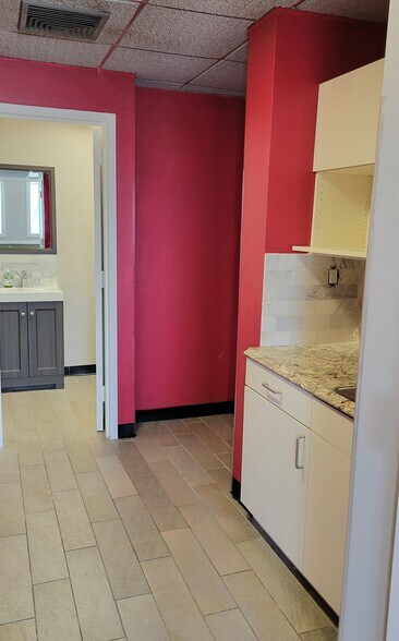 More Photos Of 1575 Hillside Ave, New Hyde Park Medical For Sale