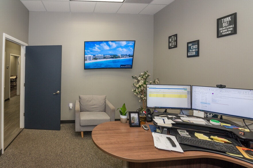 More Photos Of 2001 Windsor Ave, Baltimore Warehouse For Lease