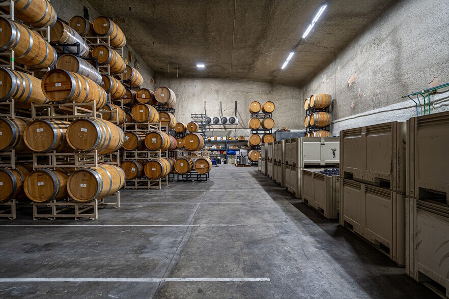 More Photos Of 250 Karma Kanyon Dr, Chelan Winery Vineyard For Sale