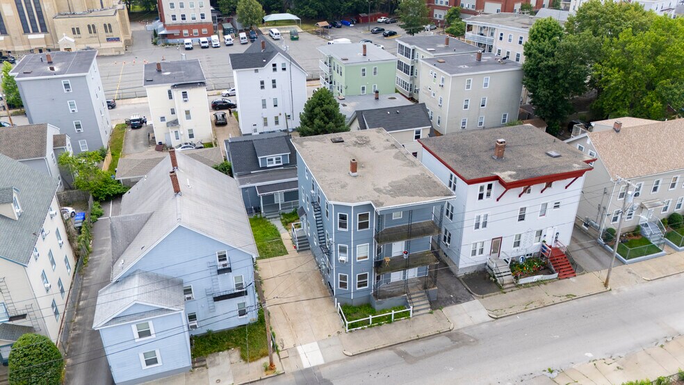 More Photos Of 116 Foundry St, Central Falls Apartments For Sale