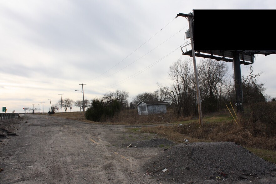 More Photos Of 100 Interstate 30, Greenville Land For Lease