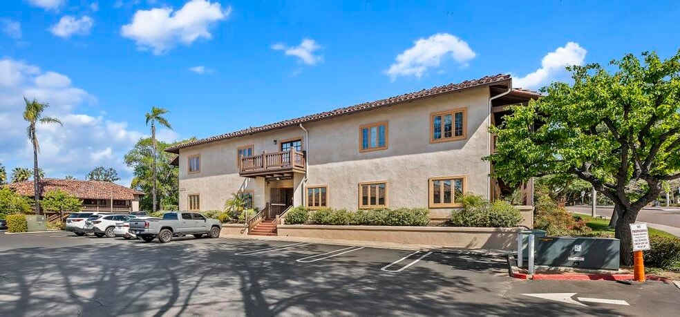 More Photos Of 630 Alta Vista Dr, Vista Office For Sale