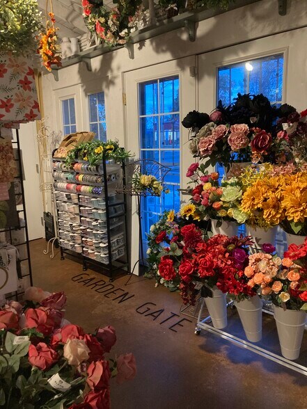 More Photos Of 870 Hartnell Ave, Redding Garden Center For Sale