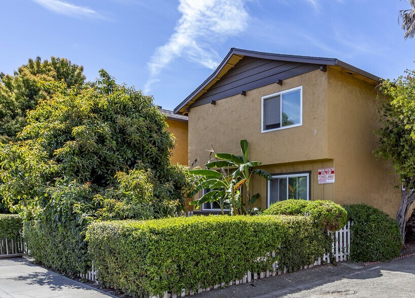 Primary Photo Of 2136 Main St, Santa Clara Apartments For Sale