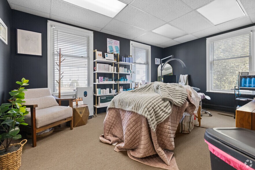 More Photos Of 31 Cherry St, Milford Office For Sale