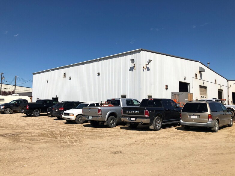 More Photos Of 9305 27th Ave NW, Edmonton Manufacturing For Lease