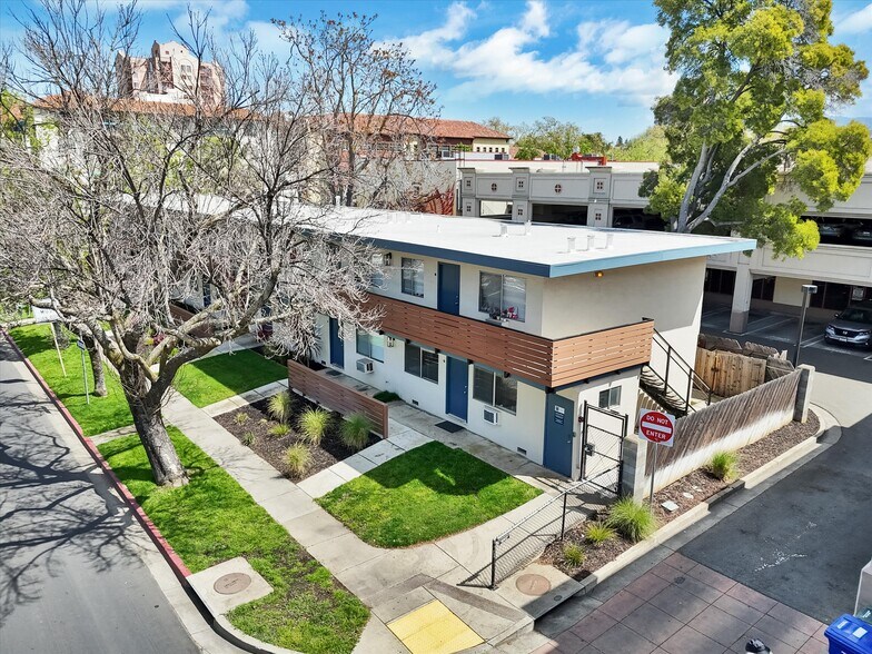 More Photos Of 2093 Mount Diablo St, Concord Apartments For Sale