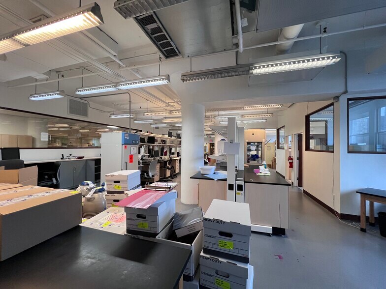 More Photos Of 535-547 W 45th St, New York Loft Creative Space For Lease