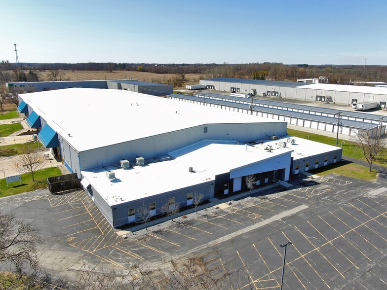 Primary Photo Of W395N5701 Frontier Rd, Oconomowoc Manufacturing For Lease