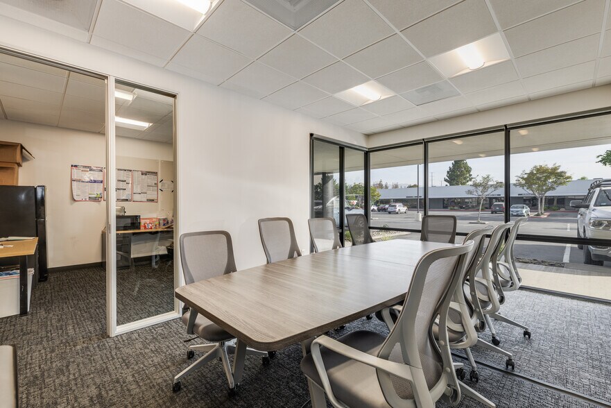 More Photos Of 780 Montague Expy, San Jose Showroom For Lease