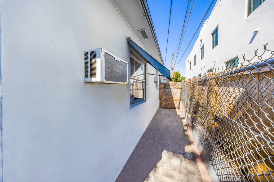More Photos Of 1465 SW 4th St, Miami Apartments For Sale