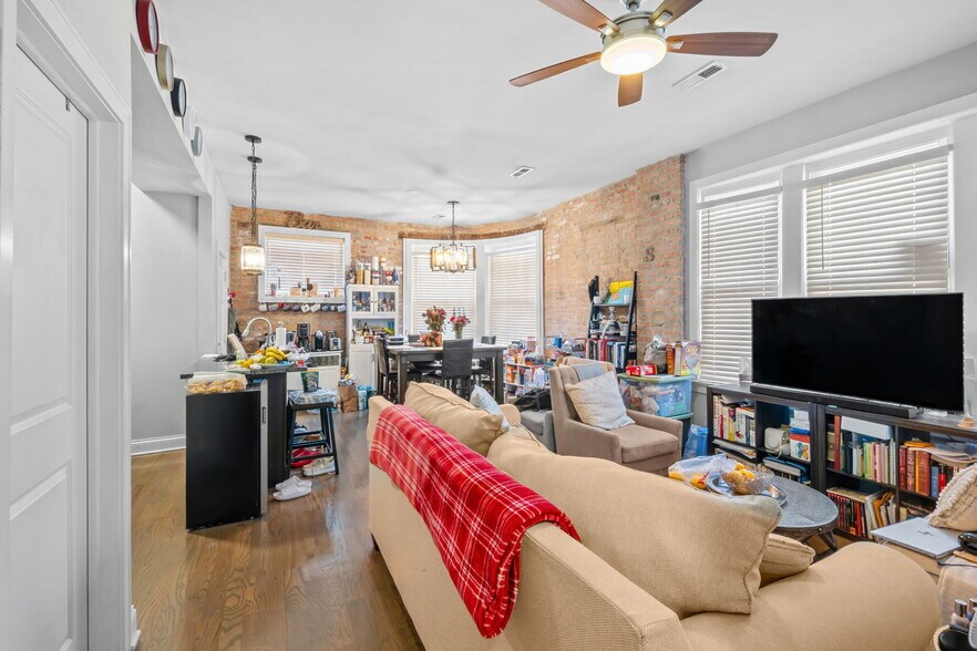 More Photos Of 2435 S California Ave, Chicago Apartments For Sale