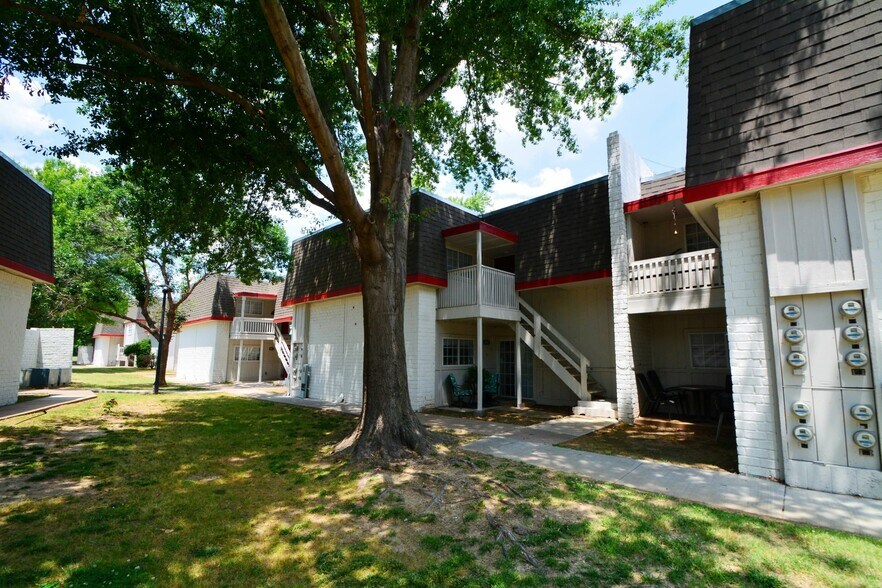 More Photos Of 3218 S 93rd East Ave, Tulsa Apartments For Sale