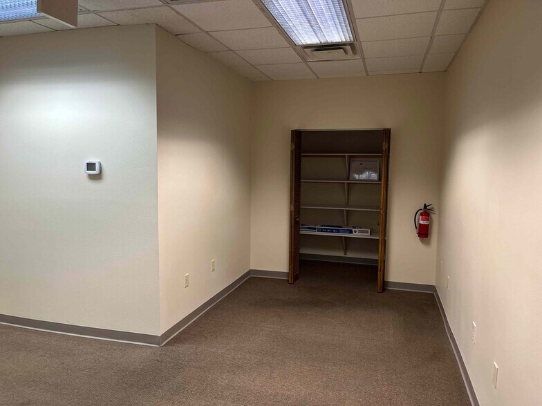 More Photos Of 4502 35th St, Orlando Office Residential For Lease