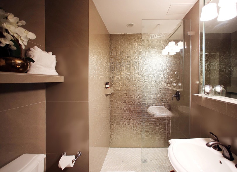 More Photos Of 1320 Ocean Dr, Miami Beach Hotel For Sale