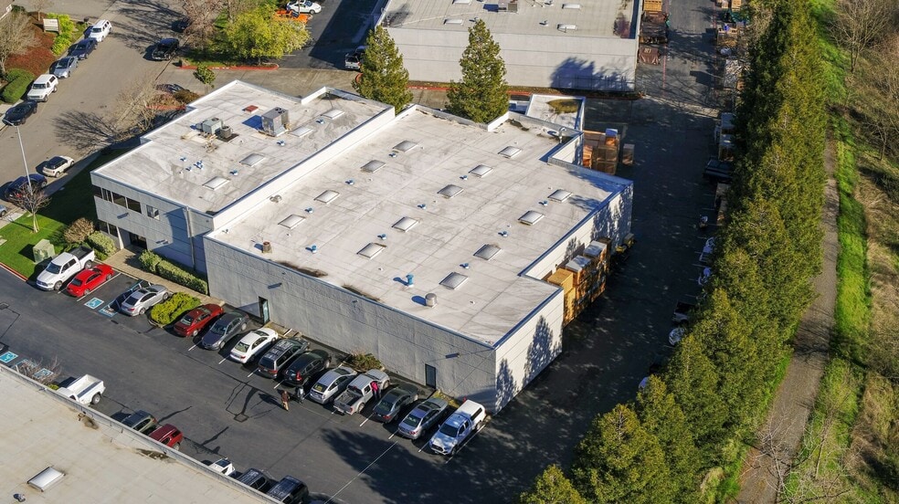 More Photos Of 529 Martin Ave, Rohnert Park Manufacturing For Lease