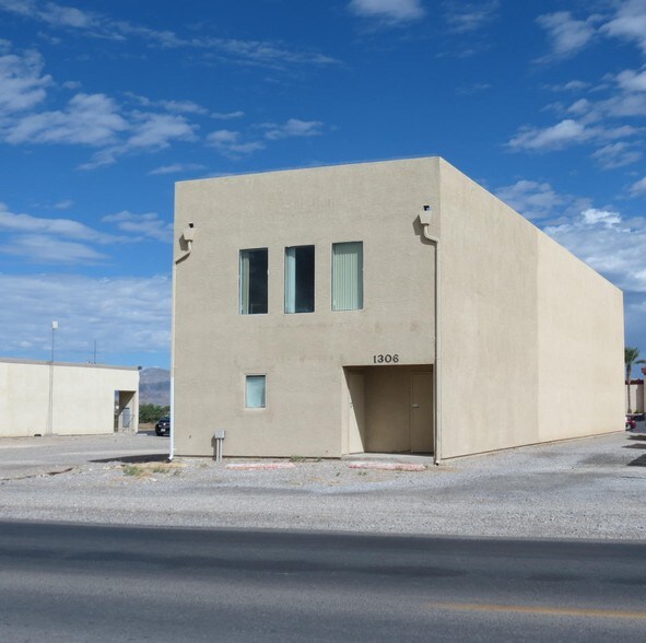 More Photos Of 1306 E Calvada Blvd, Pahrump Office Residential For Lease