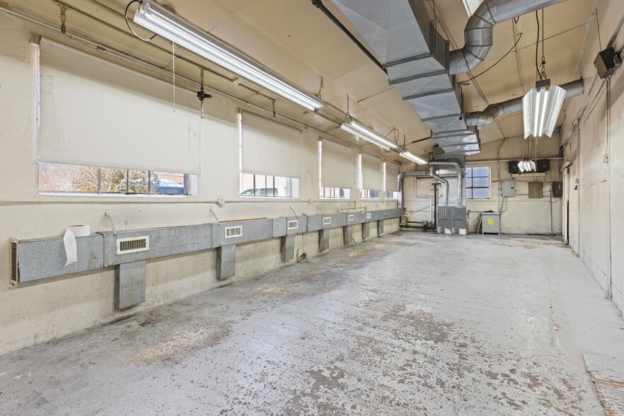 More Photos Of 35 4th Ave, Hawthorne Industrial For Sale