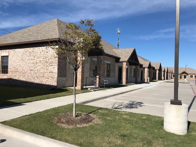 More Photos Of 9300 John Hickman Pky, Frisco Medical For Lease