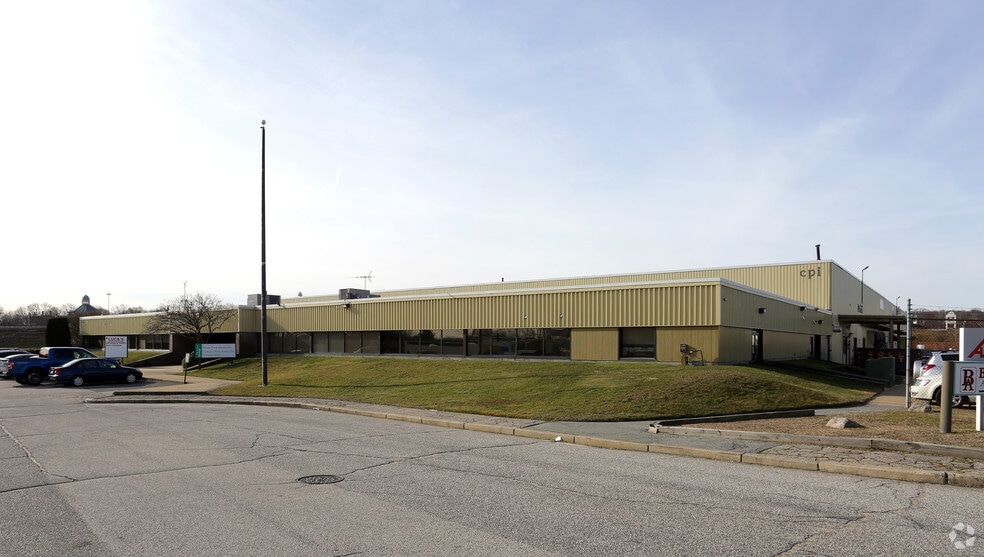 More Photos Of 1 Wholesale Way, Cranston Warehouse For Lease