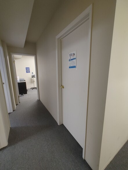 More Photos Of 1842 Noriega St, San Francisco Storefront Retail Office For Lease