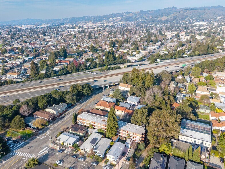 More Photos Of 5412 Claremont Ave, Oakland Apartments For Sale