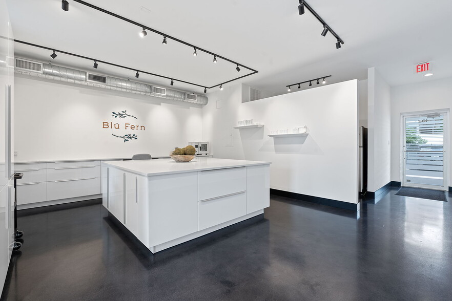 More Photos Of 508 E 53rd St, Austin Loft Creative Space For Sale