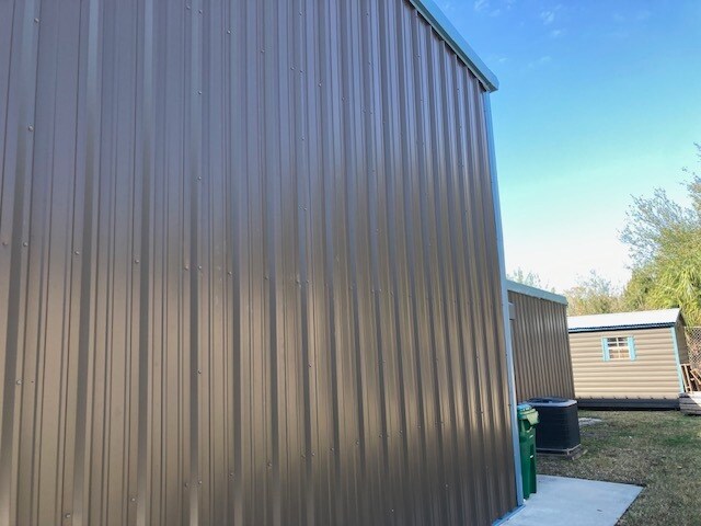 More Photos Of 127 SW Irwin Ave, West Melbourne Warehouse For Sale