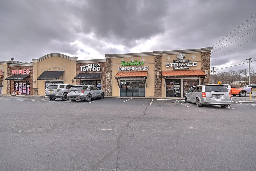 More Photos Of 1201 Highway 19E, Elizabethton Storefront Retail Office For Sale