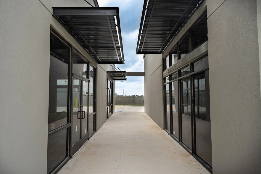 More Photos Of 2519 Closner blvd, Edinburg Unknown For Lease