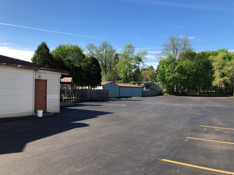 More Photos Of 2185 Monroe Ave, Rochester Restaurant For Sale