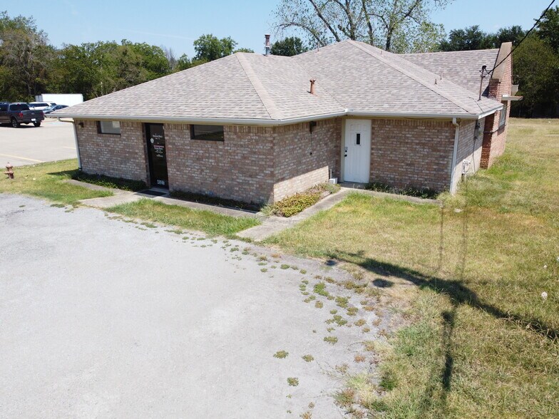More Photos Of 4527 Stonewall St, Greenville Medical For Sale