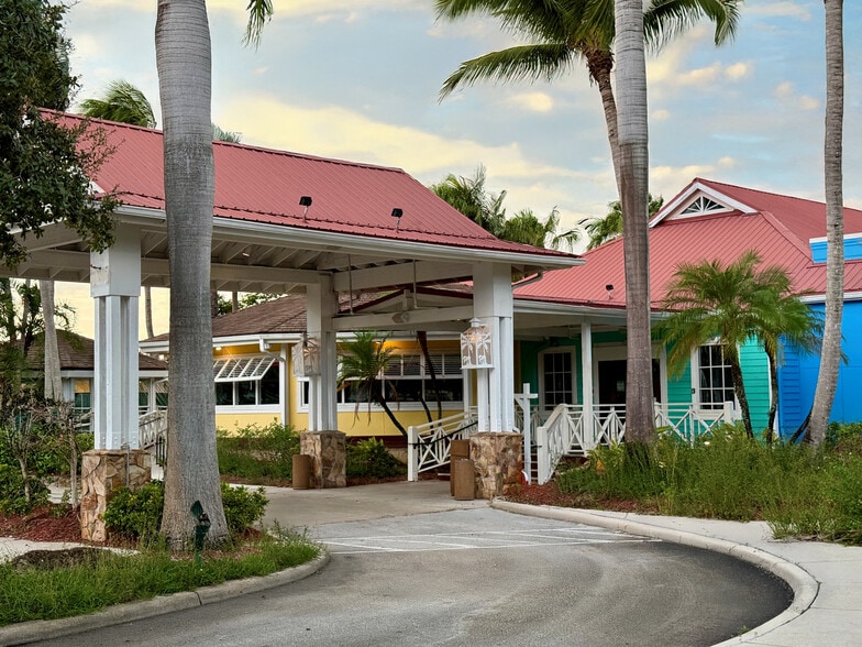 Primary Photo Of 2750 Sawgrass Mills Cir, Fort Lauderdale Restaurant For Lease