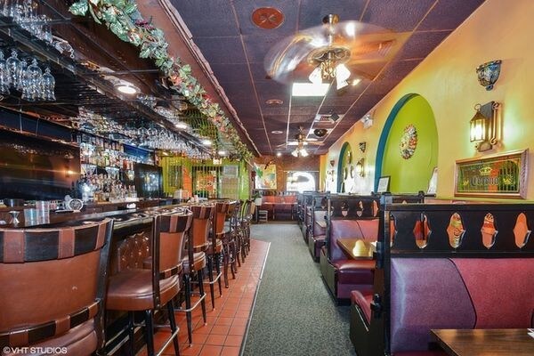 More Photos Of 3231 W 63rd St, Chicago Restaurant For Sale