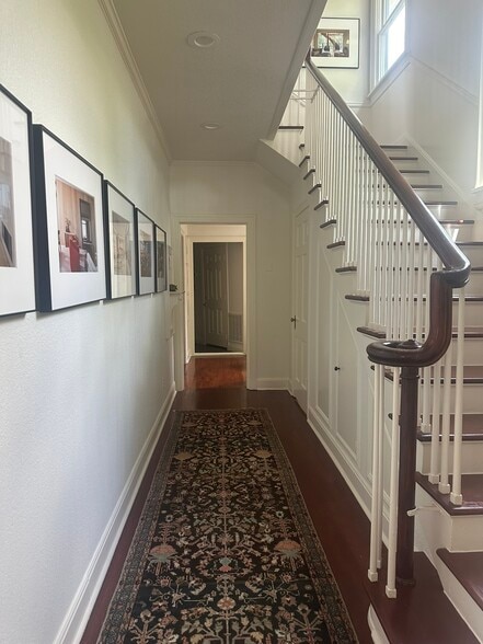 More Photos Of 1604 Nueces St, Austin Office Residential For Lease