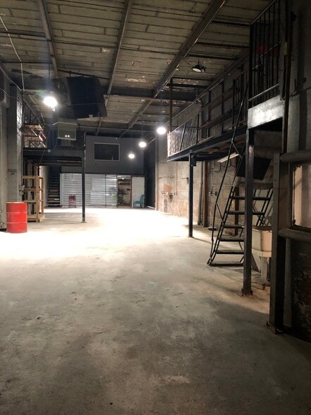 More Photos Of 142 Conover St, Brooklyn Warehouse For Lease